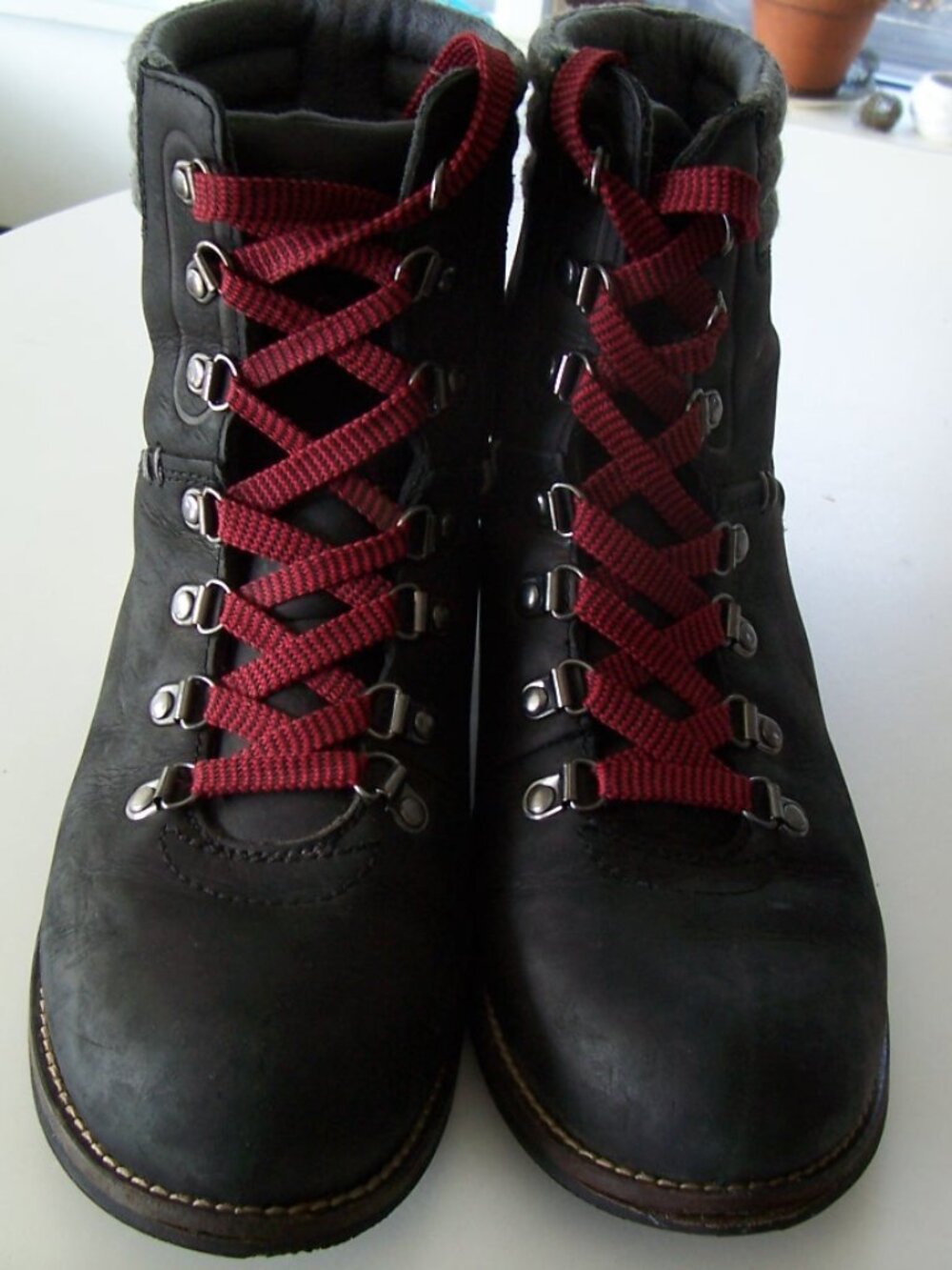 Kodiak Women's Waterproof Hiking Boot Never Worn Size 8.5